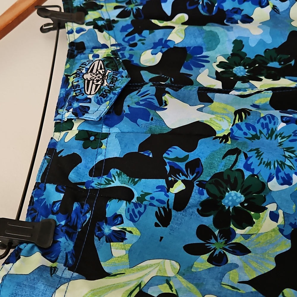 Just Bones Boardwear Tropical Print Board Shorts Size 32โ - Picture 10 of 15